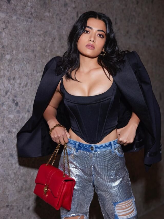 Rahmika mandhana latest hot sexy photos viral on internet (3)